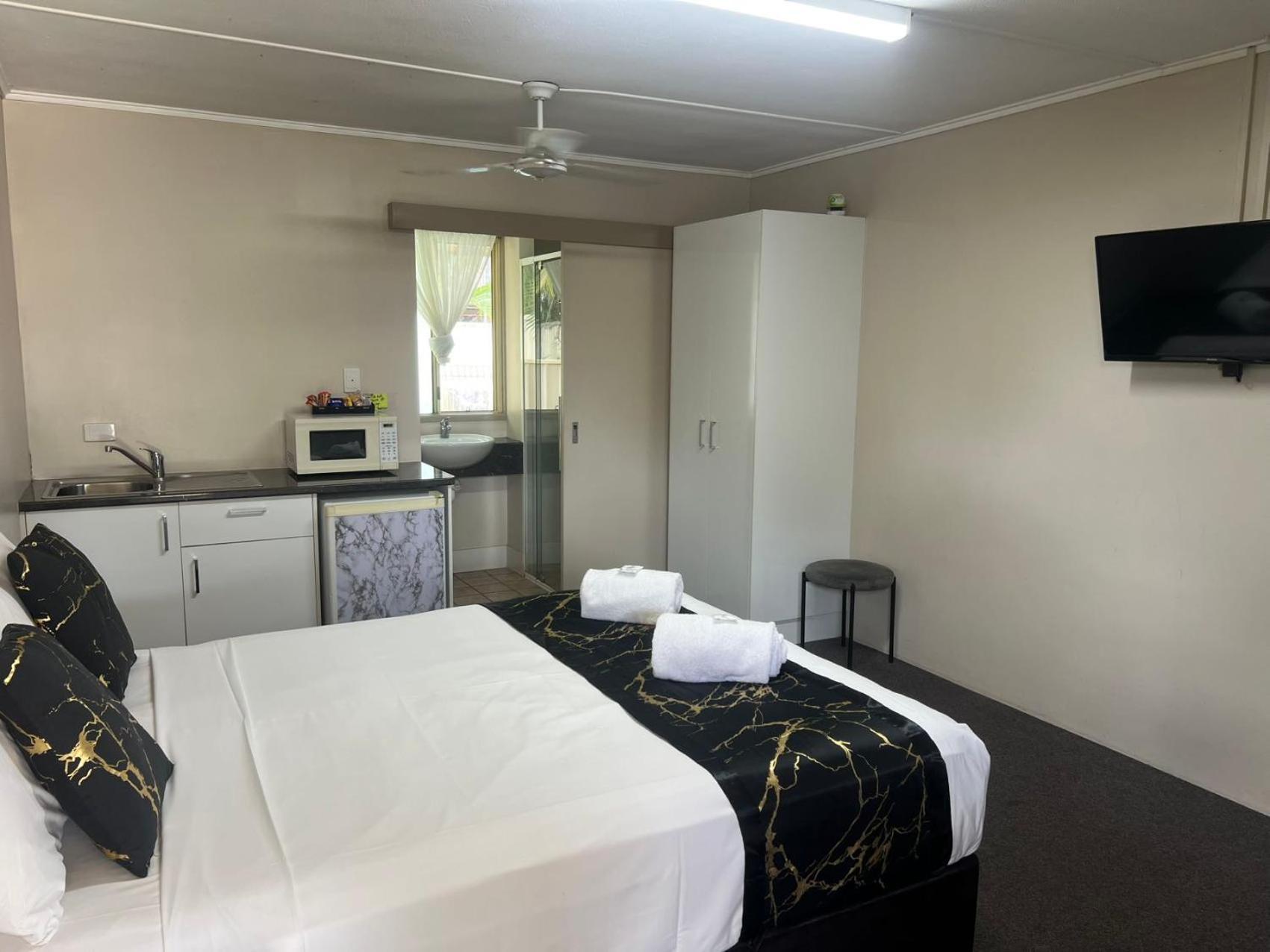 Kalua Motel Bundaberg Bagian luar foto