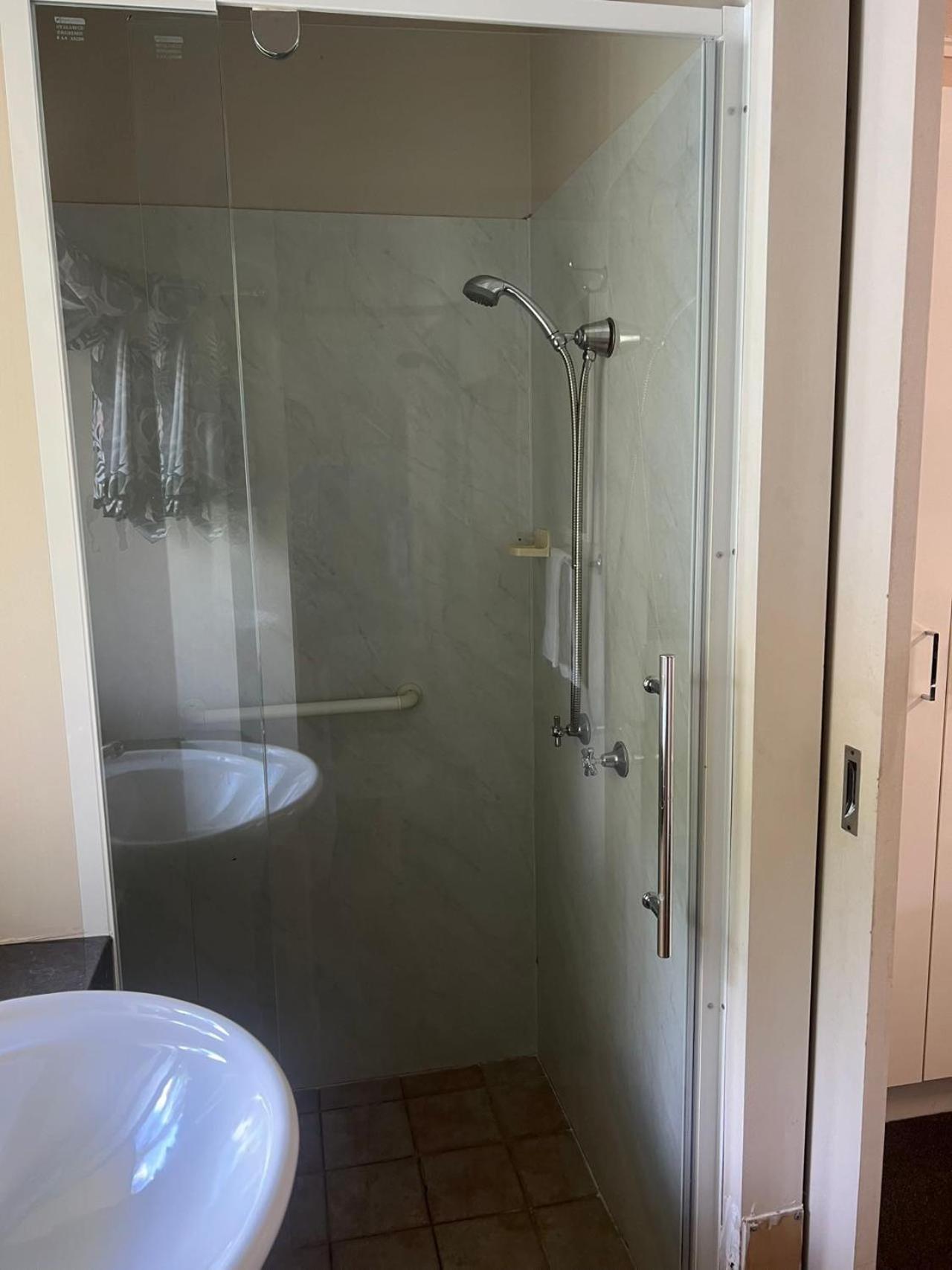 Kalua Motel Bundaberg Bagian luar foto