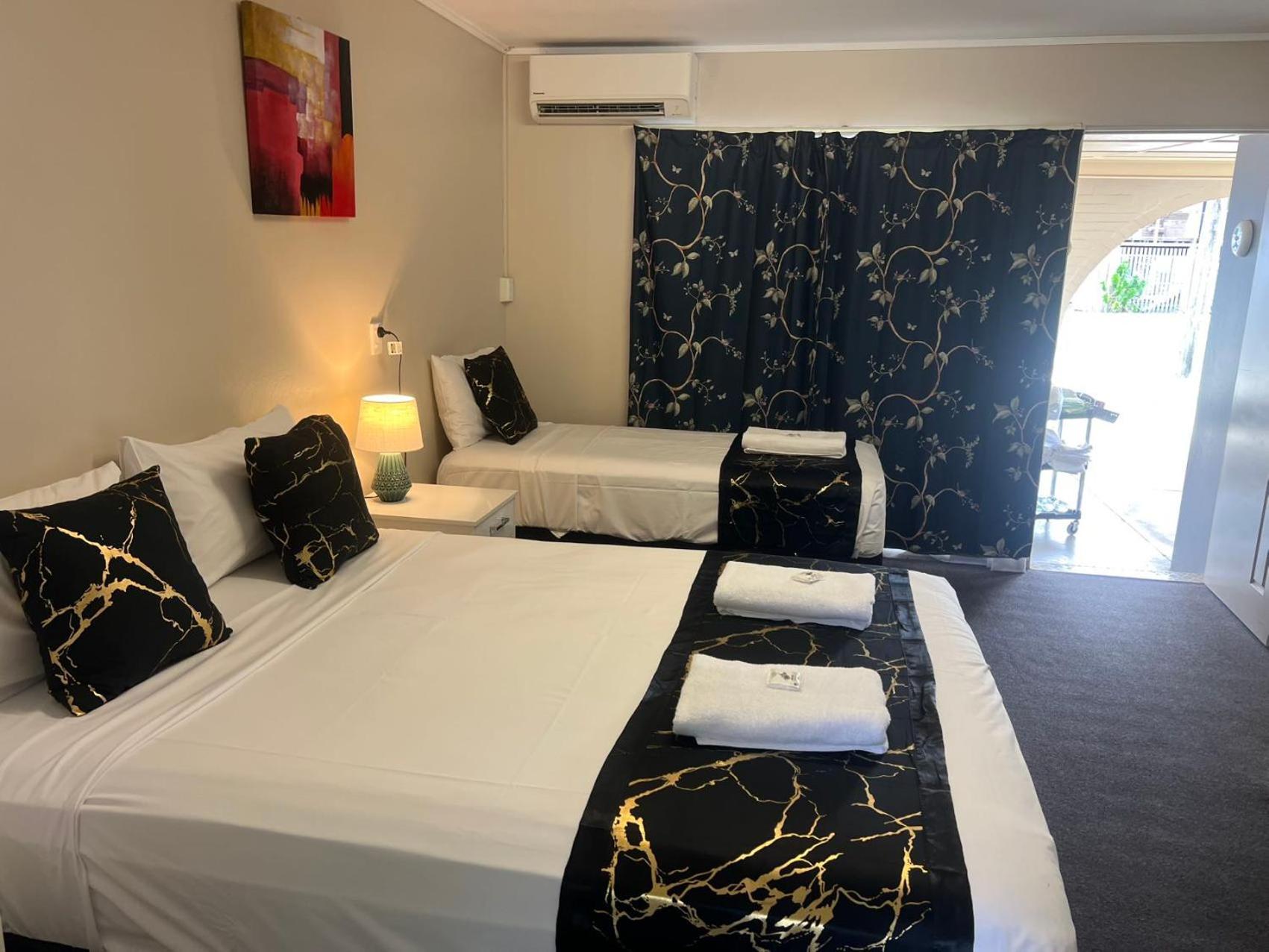 Kalua Motel Bundaberg Bagian luar foto