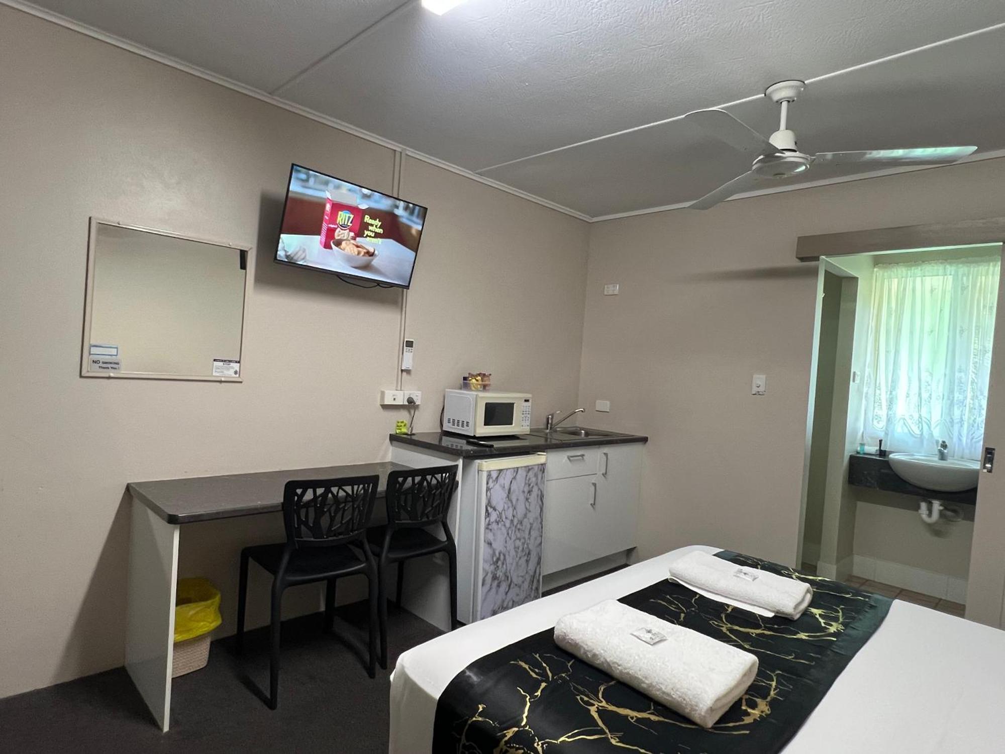 Kalua Motel Bundaberg Bagian luar foto