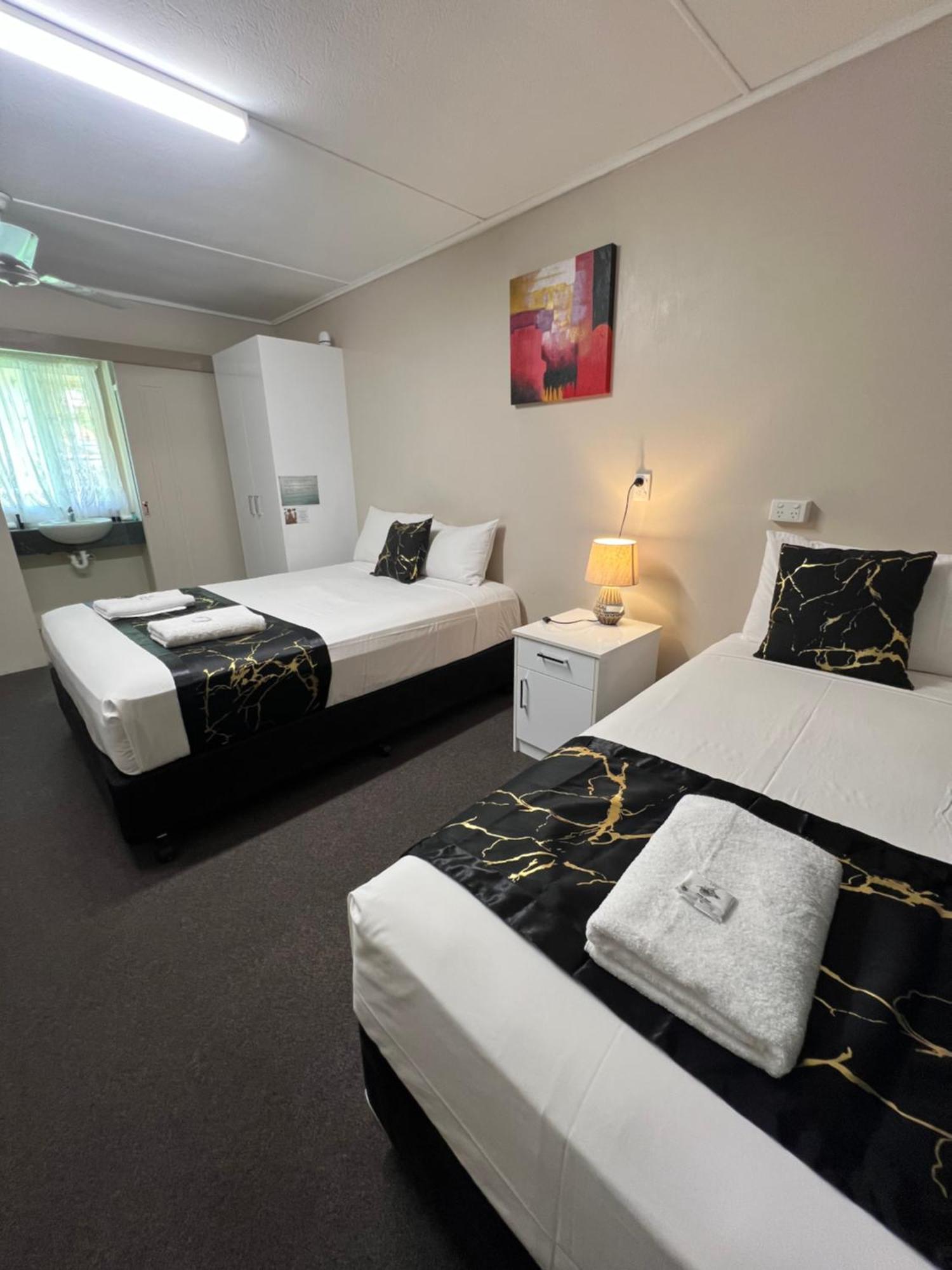 Kalua Motel Bundaberg Bagian luar foto
