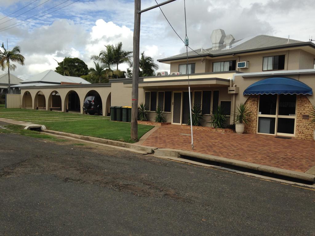 Kalua Motel Bundaberg Bagian luar foto